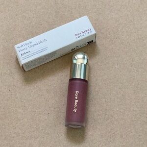 Rare Beauty - Soft Pinch Dewy Liquid Blush in the shade Believe